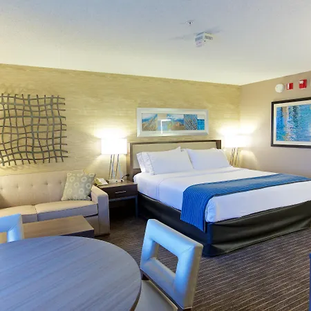 Holiday Inn Express Fargo - West Acres By Ihg