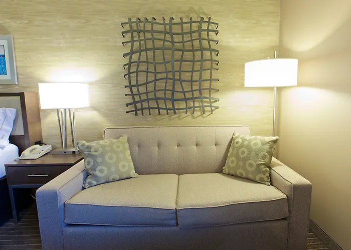 Hotel Express - West Acres By Ihg 3*