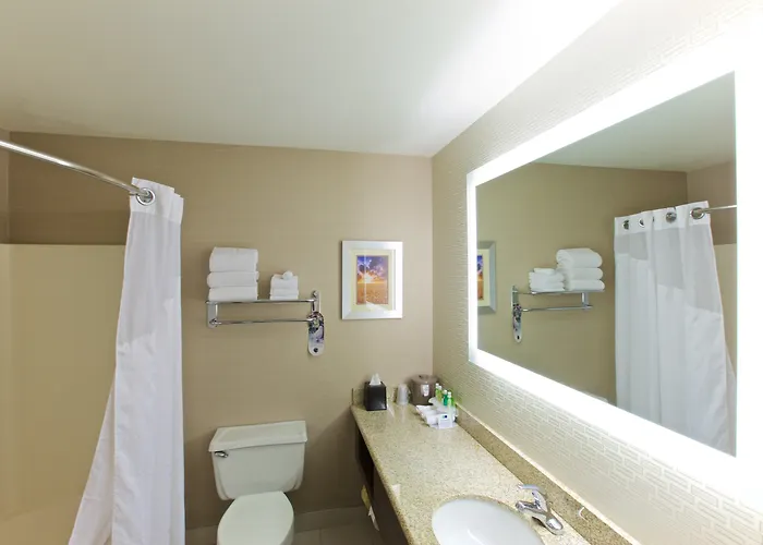 Hotel Express - West Acres By Ihg