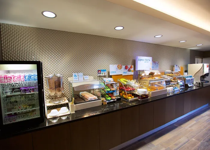 Hotel Express - West Acres By Ihg