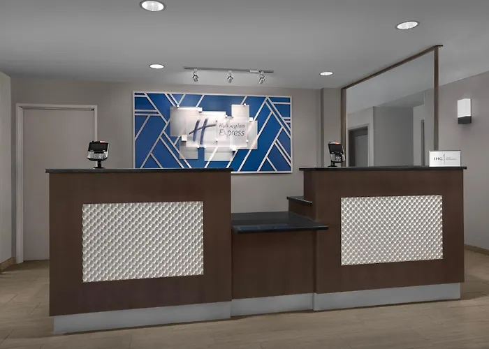 Express - West Acres By Ihg Hotel