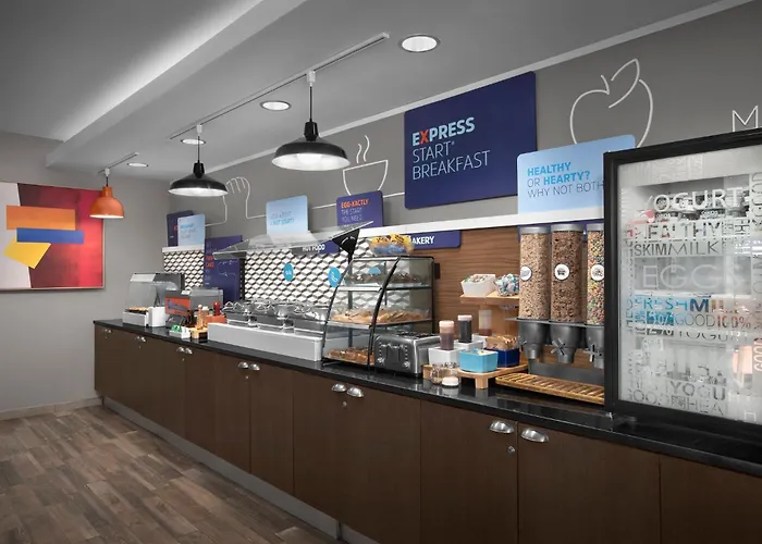 Hotel Express - West Acres By Ihg 3*